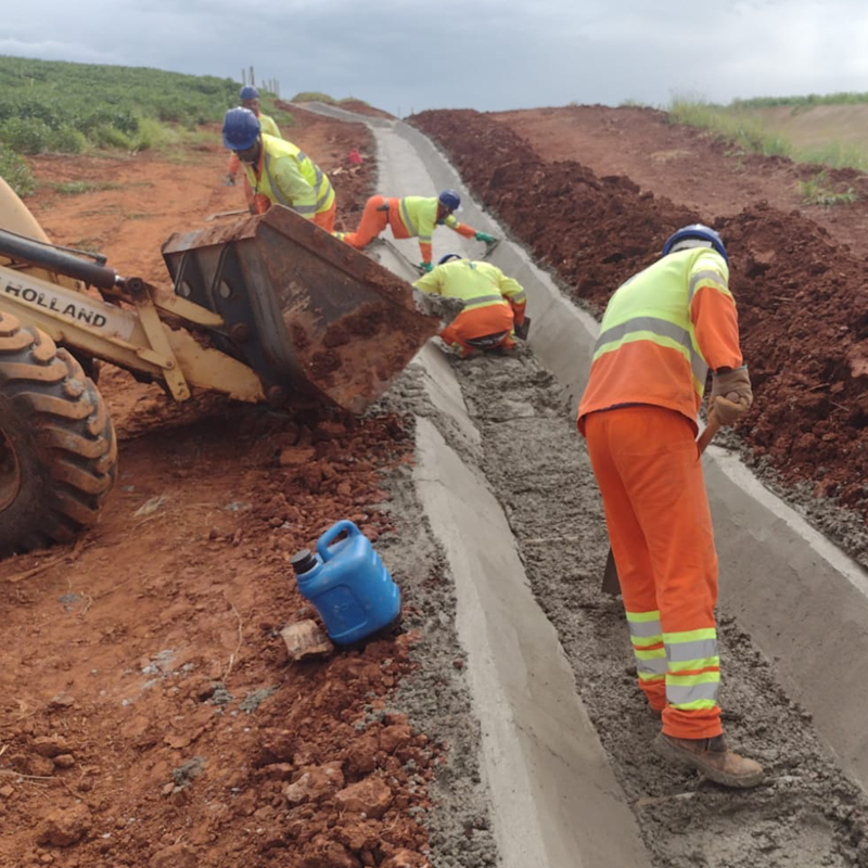 RECUPERAÇÃO DE TALUDE